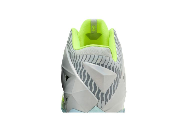 Кроссовки Nike LeBron 11 'Maison du LeBron'