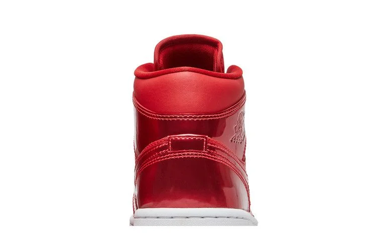 Кроссовки Wmns Air Jordan 1 Mid SE 'University Red Pomegranate'