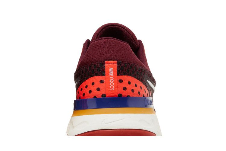 react-infinity-run-flyknit-3-dark-beetroot-dh5392-600_06