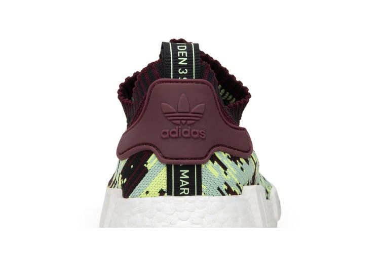 Кроссовки Sneakersnstuff x adidas NMD_R1 Primeknit 'Datamosh 2.0'