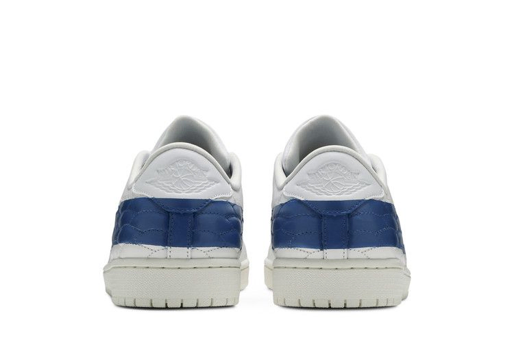Кроссовки Air Jordan 1 Centre Court 'Military Blue'