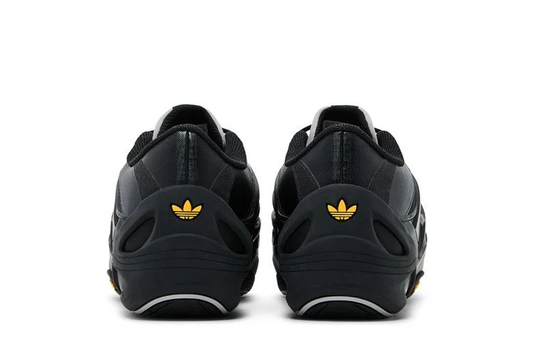 Krossovki-Bad-Bunny-x-adidas-Adi-Racer-GT-Low-Sand-5