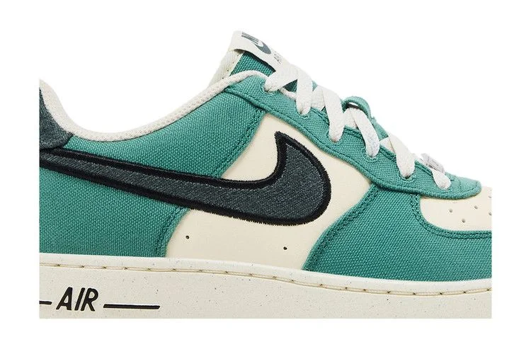 Кроссовки Nike Air Force 1 LV8 GS 'Notebook Doodle Pack - Vintage Green'