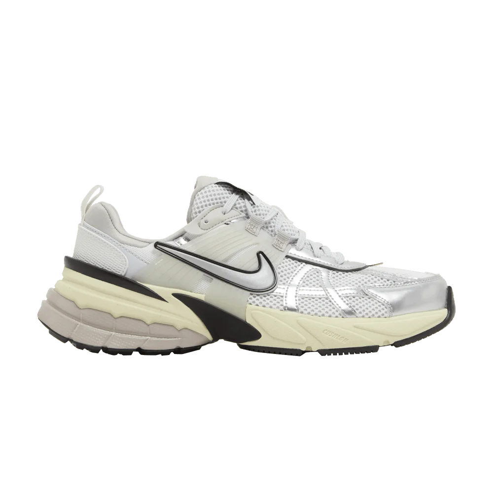 Кроссовки Nike Men's V2K Run 'Pure Platinum Metallic Silver'