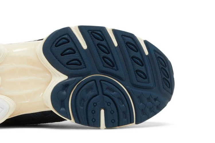 Кроссовки Asics Gel Nimbus 9 'Monozukuri'