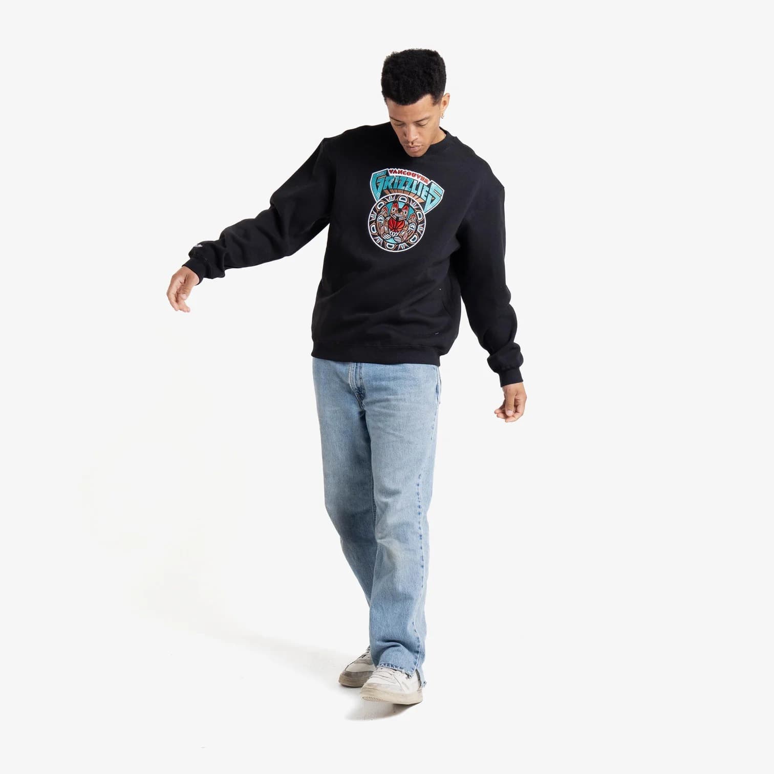 Футболка Mitchell & Ness Vancouver Grizzlies Vintage Stitched Tribal NBA Crewneck