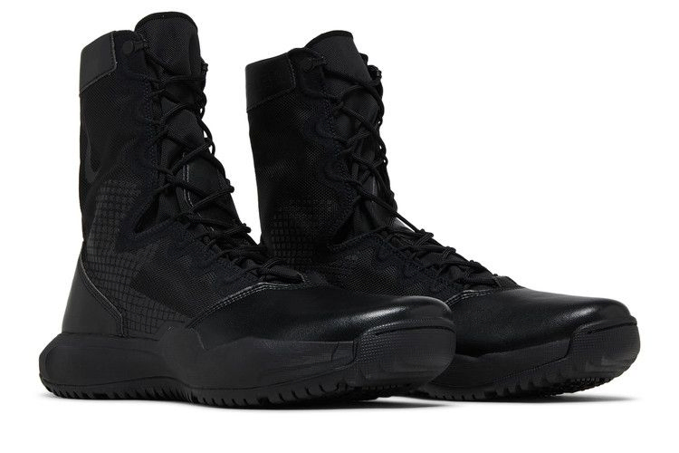 sfb-b1-triple-black-dx2117-001_07