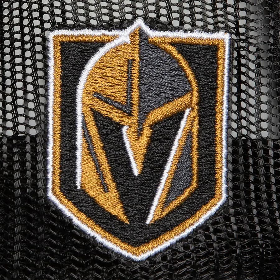 Бейсболка Mitchell & Ness Black Vegas Golden Knights Script Trucker Adjustable Hat