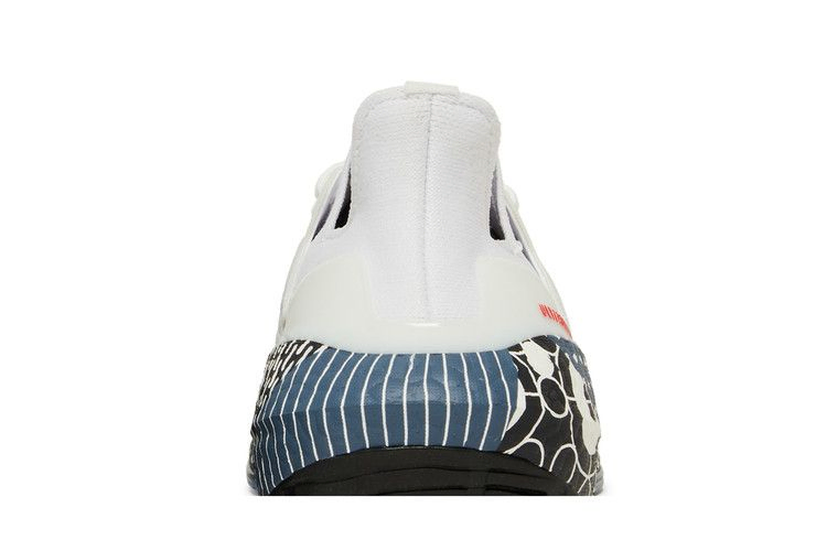 ultraboost-22-patchwork-graphic-gw6912_06
