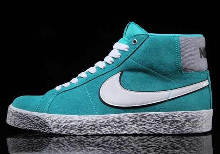 blazer-sb-premium-se-qs-819861-310_01