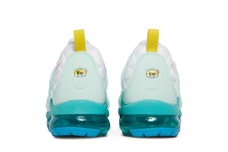 air-vapormax-plus-since-1972-dq7645-100_05