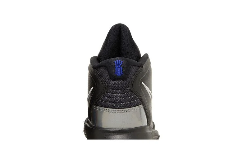Кроссовки Nike Kyrie Infinity GS 'Black Metallic Silver'