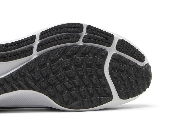 Кроссовки Nike Wmns Air Zoom Pegasus 38 'Black White'