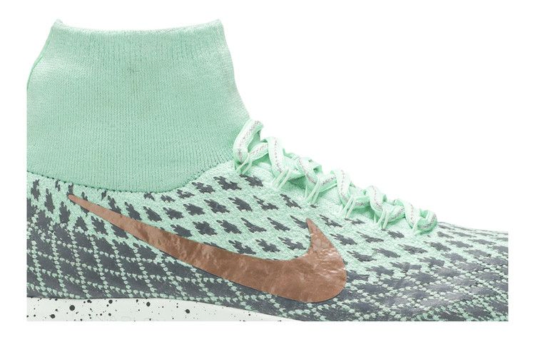 wmns-lunarepic-flyknit-shield-849665-300_01