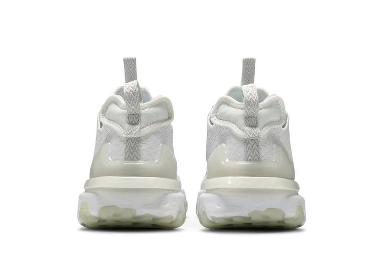 react-vision-white-cd4373-101_05