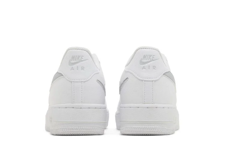 Krossovki-Nike-Air-Force-1-GS-Cut-Out-Swoosh-White-Photon-Dust-4