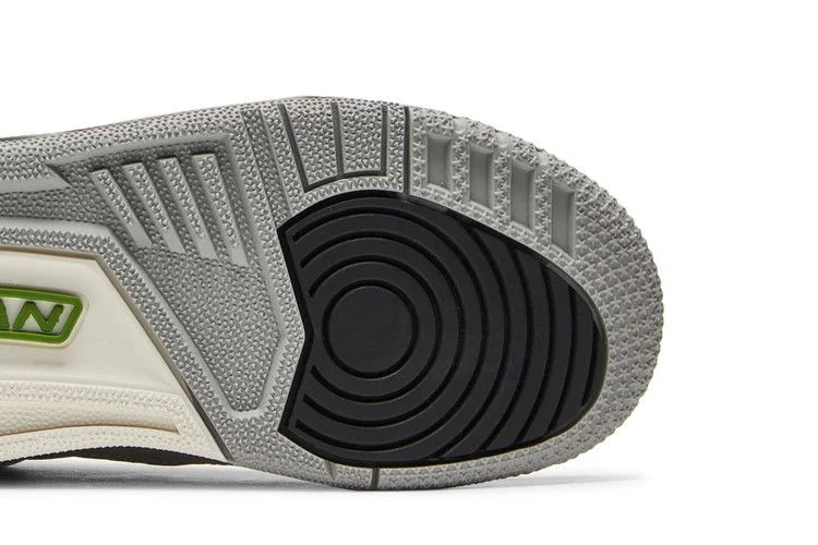 Krossovki-Air-Jordan-3-Retro-GS-Chlorophyll-4