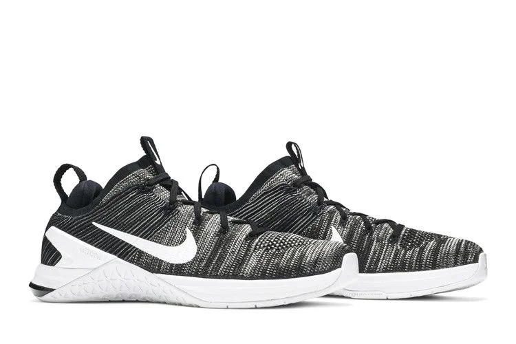 Krossovki-Nike-Wmns-Metcon-DSX-Flyknit-2-Black-White-7