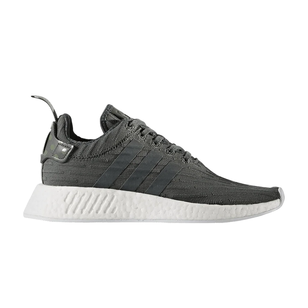 Krossovki-Adidas-Wmns-NMD_R2-Utility-Ivy