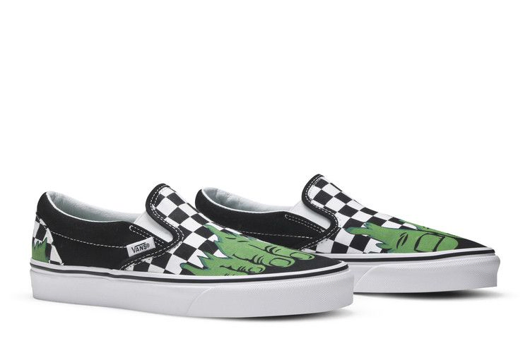 marvel-x-classic-slip-on-hulk-vn0a38f7u44-0dd8b11a-4390-49bc-81ed-df89e358612e_07