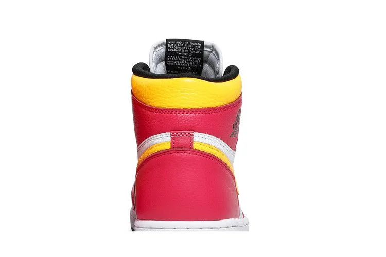 Кроссовки Air Jordan 1 Retro High OG 'Light Fusion Red'