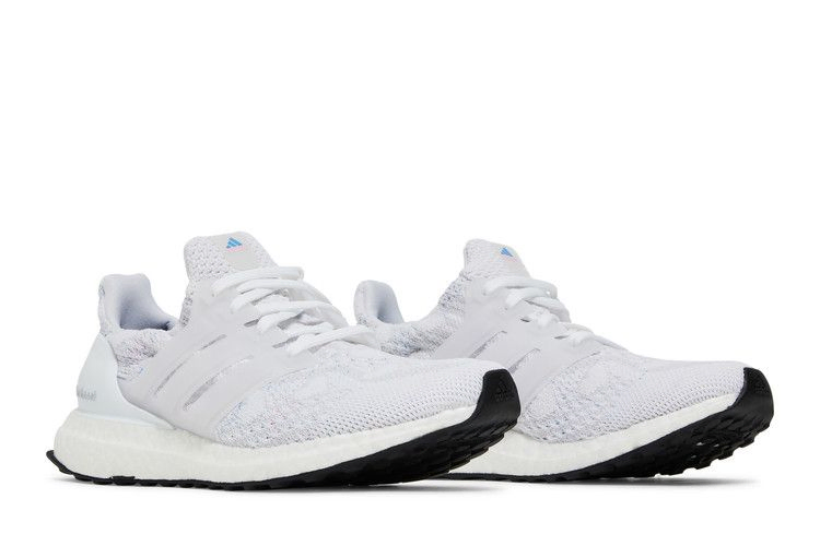 wmns-ultraboost-5-0-dna-white-dash-grey-gx4106_07