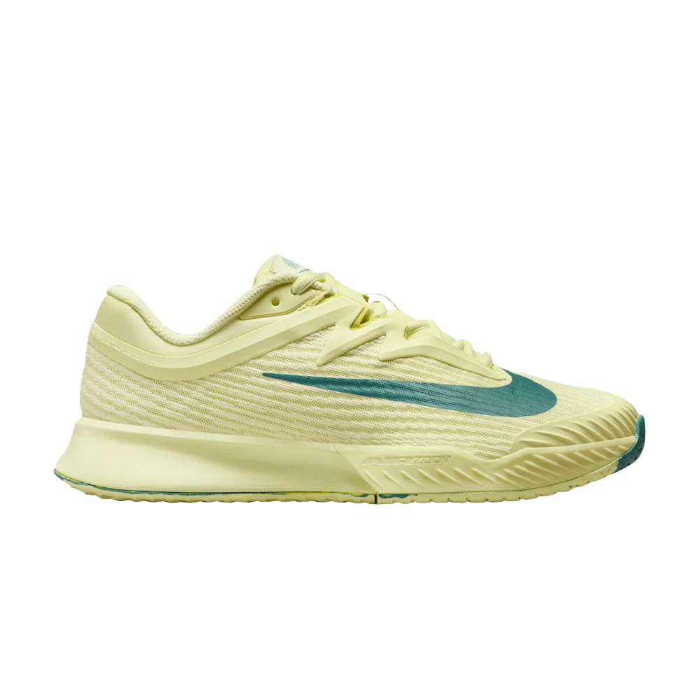 Krossovki-Wmns-NikeCourt-Air-Zoom-Vapor-Pro-3-Premium-HC-High-Voltage