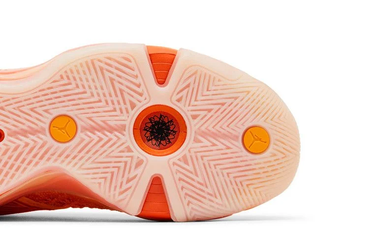 Кроссовки Dearica Hamby x Wmns Air Jordan 38 Low 'Sunshine'