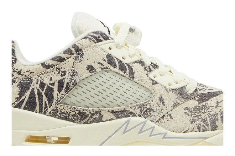 Krossovki-Wmns-Air-Jordan-5-Retro-Low-Expression-1