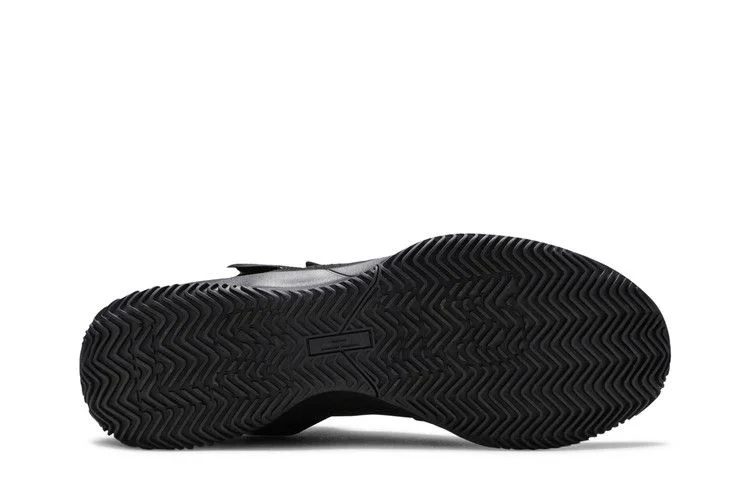 Krossovki-Nike-LeBron-Soldier-13-SFG-Black-Out-3