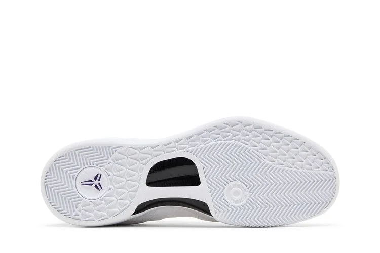 Krossovki-Nike-Kobe-8-Protro-Lakers-Home-3