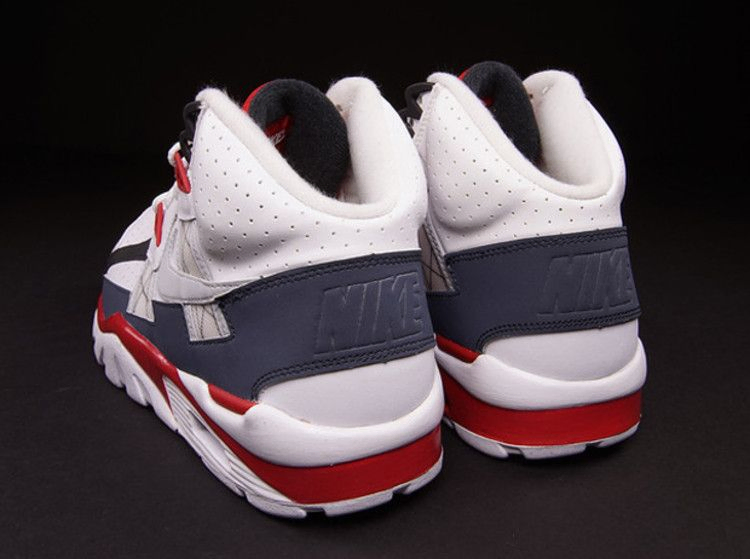 air-trainer-sc-high-302346-119_02