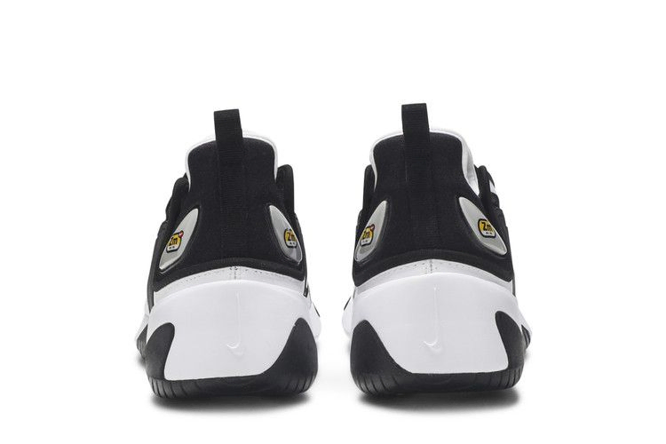 wmns-zoom-2k-white-black-ao0354-100_05