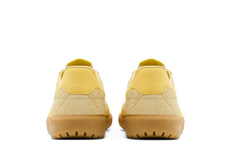 wmns-bermuda-almost-yellow-ih0301_05