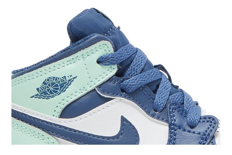 air-jordan-1-mid-td-blue-mint-640735-413_01