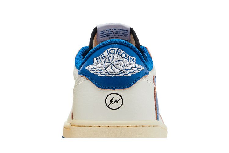 Кроссовки Fragment Design x Travis Scott x Air Jordan 1 Retro Low OG SP 'Sail Military Blue'