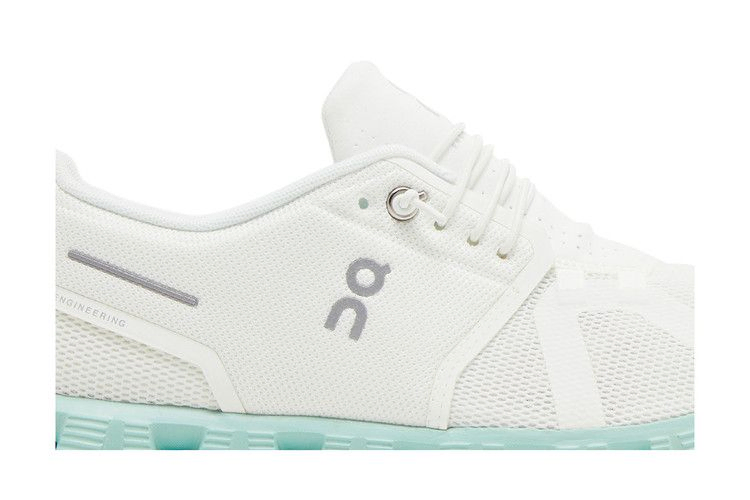 wmns-cloud-5-undyed-white-creek-59-98368_01