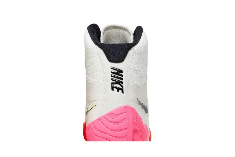 Кроссовки Nike Tawa SE 'Rawdacious'