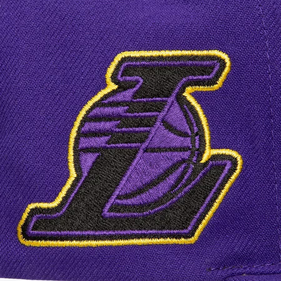 Бейсболка Mitchell & Ness Purple Los Angeles Lakers Logo Eclipse OG Snapback Hat