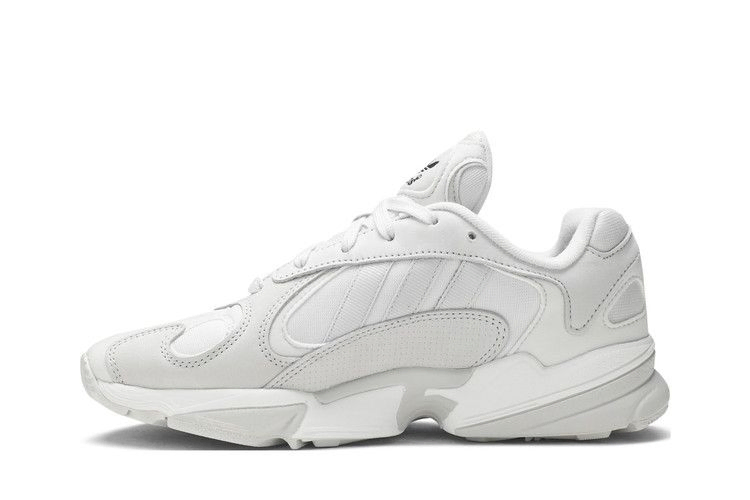 yung-1-crystal-white-ee5319_02