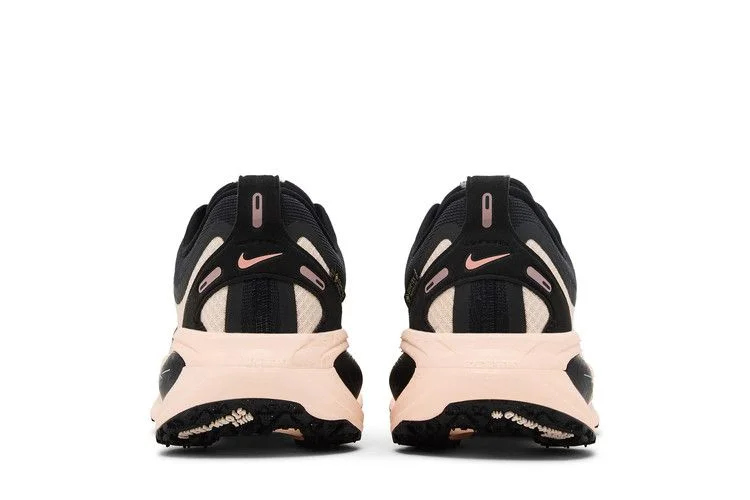 Кроссовки Nike Wmns Vomero 18 GORE-TEX 'Black/Crimson Tint/Black/Black'