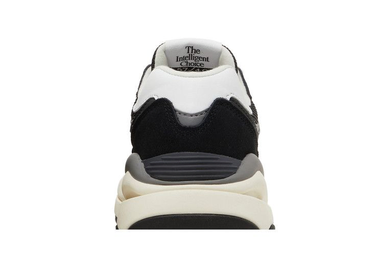 Кроссовки New Balance Wmns 57/40 'Black Sea Salt'
