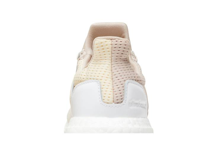 wmns-ultraboost-1-0-wonder-taupe-hq2195_06