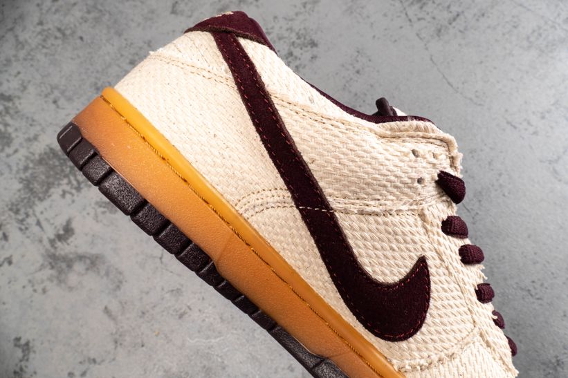 Кроссовки Nike Dunk Low Pro SB Red Hemp