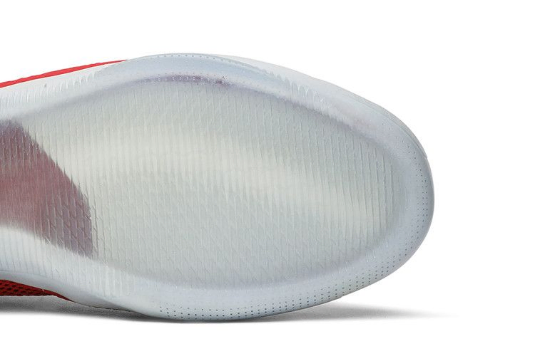 kobe-a-d-2018-white-toe-ar5515-002_04