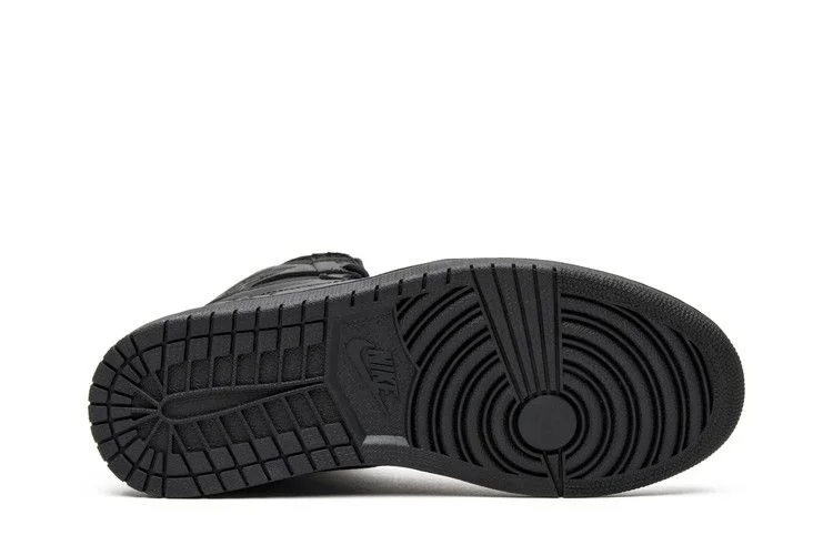 Кроссовки Air Jordan 1 Retro High OG 'Triple Black'