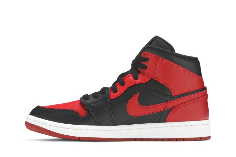 Кроссовки Air Jordan 1 Mid 'Banned'