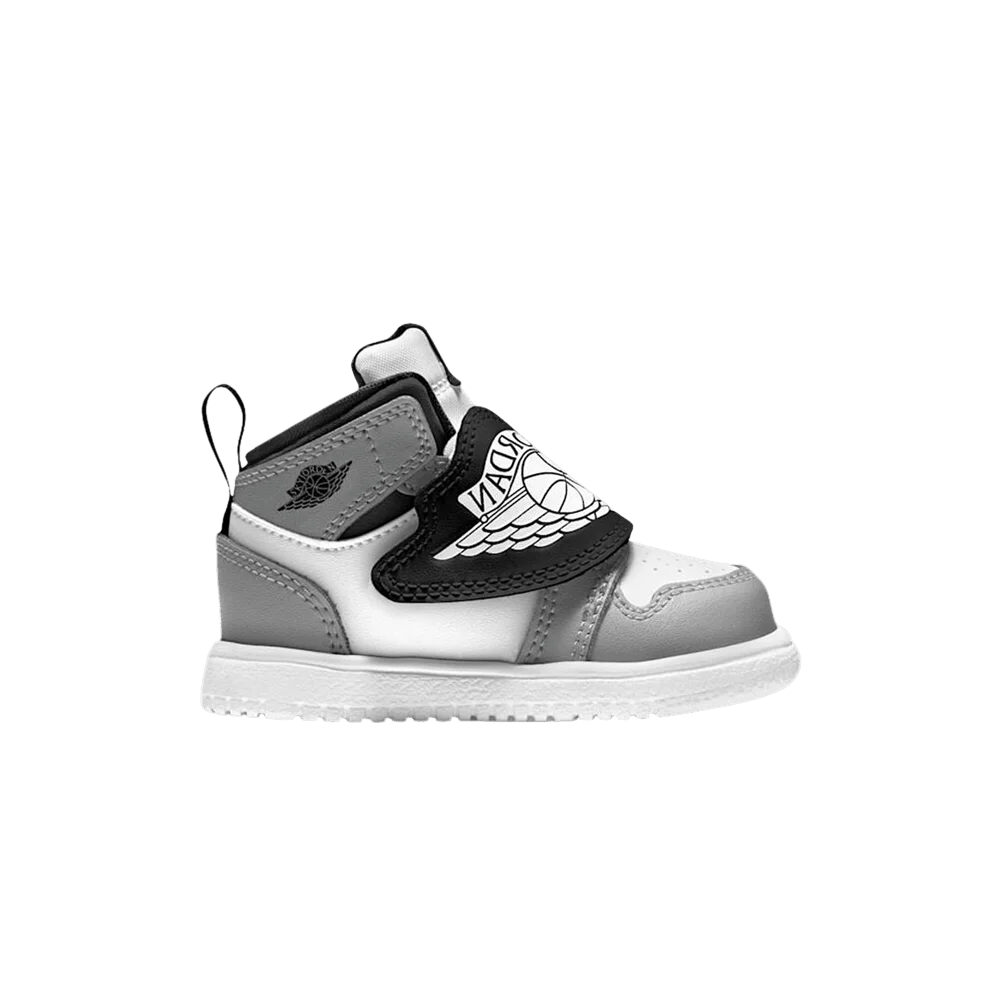 Krossovki-Air-Jordan-Sky-Jordan-1-TD-White-Black-Particle-Grey