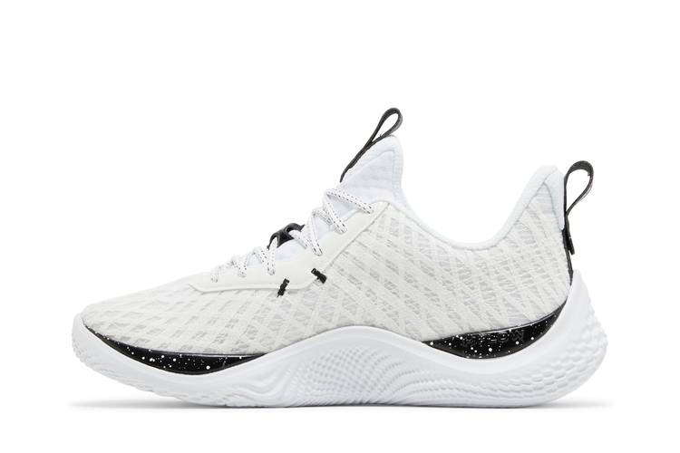 curry-flow-10-team-white-black-3026624-100_02