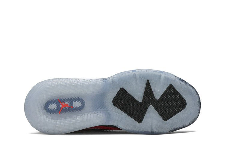 Кроссовки Air Jordan Mars 270 GS 'Paris Saint-Germain'